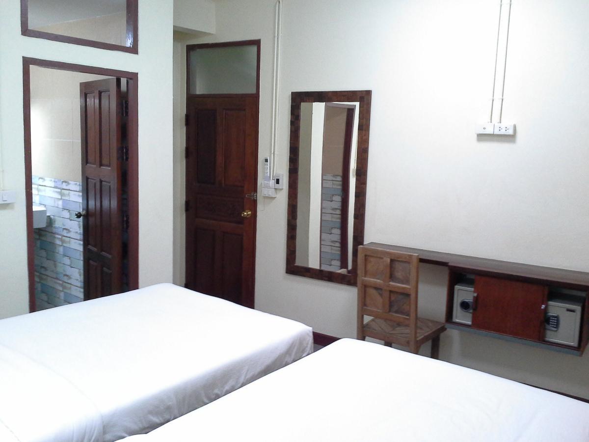 Bc Guesthouse Banglamphu กรุงเทพมหานคร ภายนอก รูปภาพ